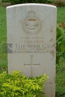 TRINCOMALEE WAR CEMETERY - EDWARDS, JAMES